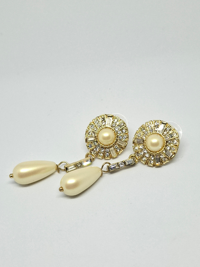 Blizgūs, puošnūs auskarai