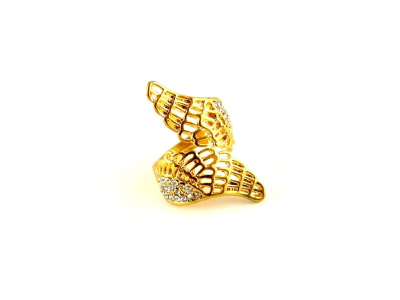 Aukso spalvos žiedas, su blizgiomis detalėmis