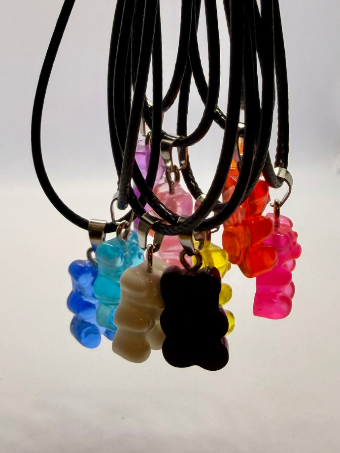 Pakabukas su meškiuku (įvairių spalvų)