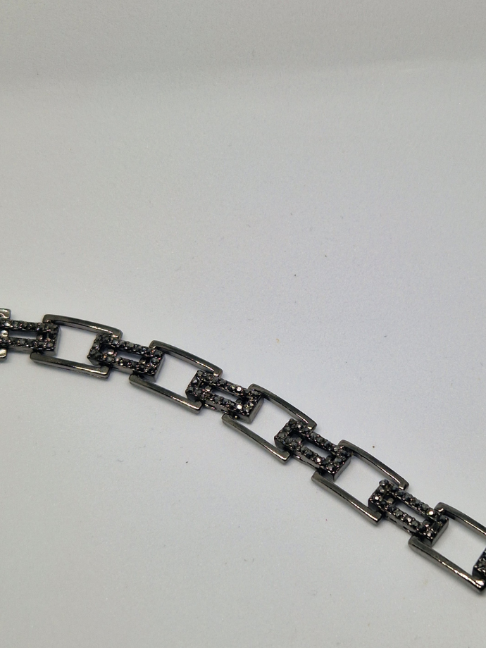 Minimalitinė apyrankė